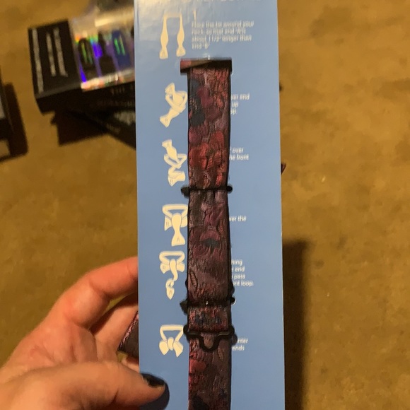 NWT countess Mara bow tie - Picture 2 of 2